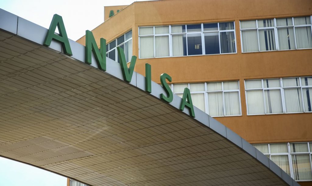 Covid-19: Anvisa autoriza novo estudo para desenvolvimento de vacina