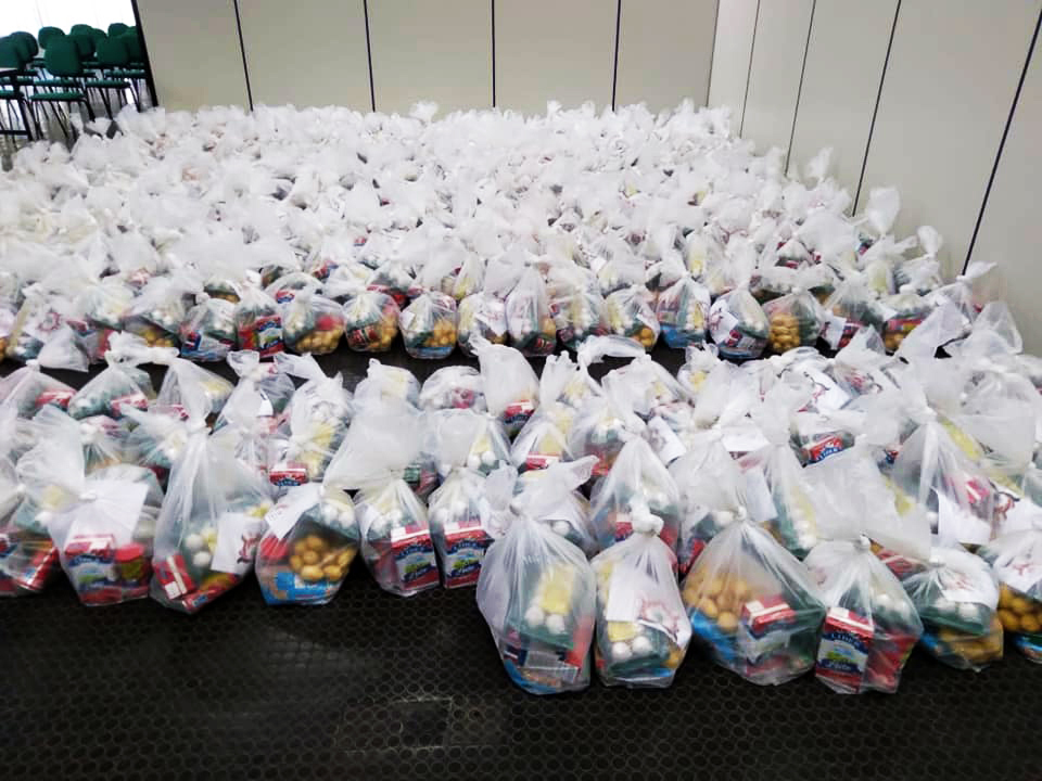 IRAPURU: Kit merenda é entregue para alunos da rede municipal