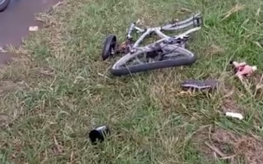 Policial militar aposentado morre atropelado por carro enquanto andava de bicicleta