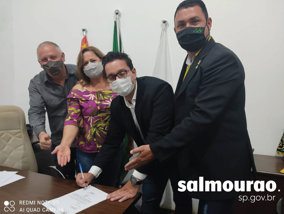 SALMOURÃO: Reunião política debate melhorias para o Município