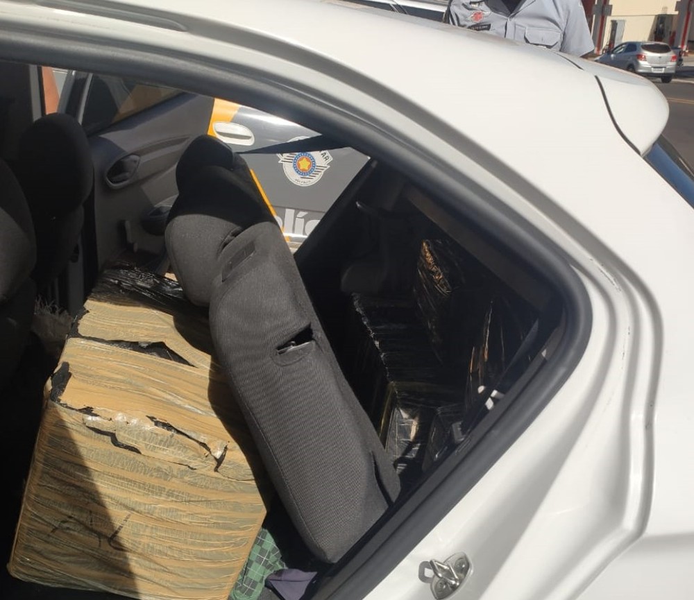 Polícia Militar Rodoviária apreende mais de 211 quilos de maconha dentro de veículo