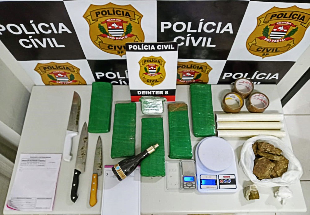 Enfermeiro é preso suspeito de produzir e manipular canabidiol de forma clandestina em residência