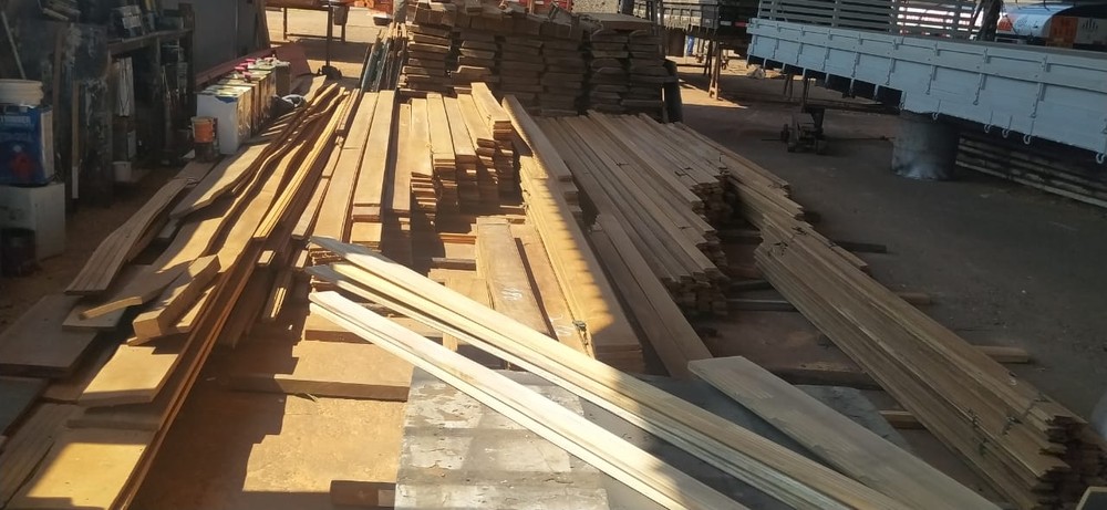 Polícia Ambiental autua madeireira em quase R$ 18,5 mil por irregularidades