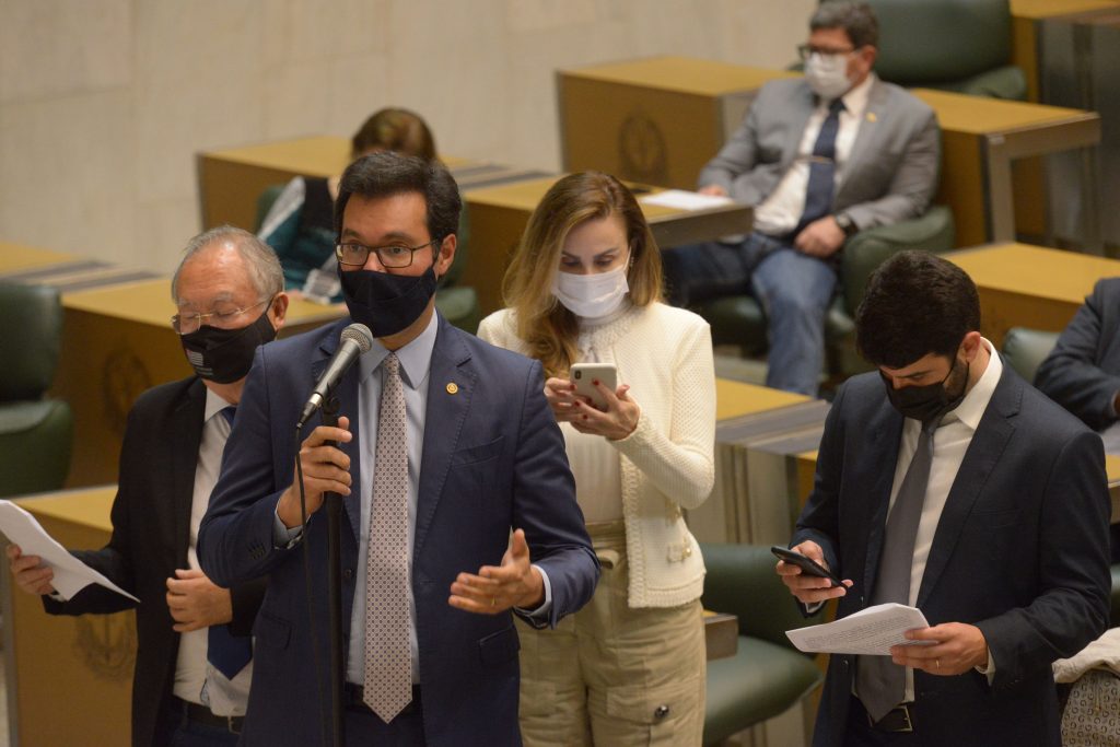 Assembleia Legislativa de São Paulo aprova fim dos empréstimos a aposentados por telefone