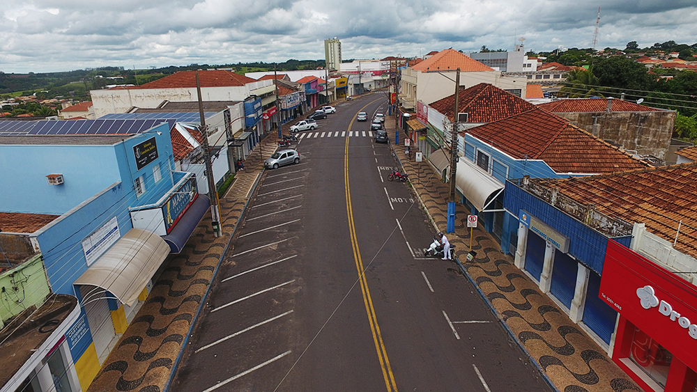 LUCÉLIA: Prefeitura anuncia Natal Luz e chegada do Papai Noel dia 4 de dezembro