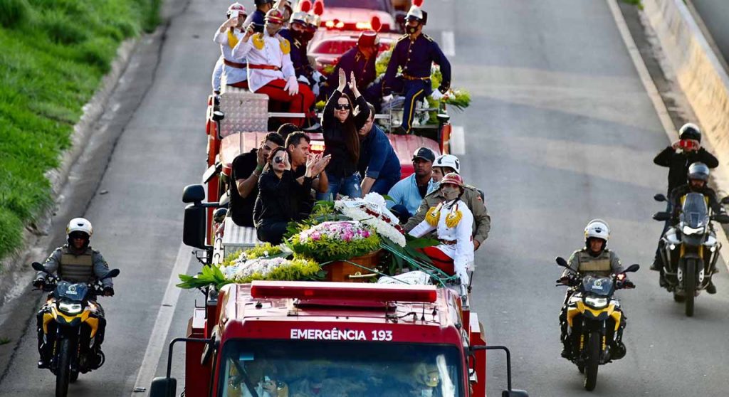 O que se sabe sobre o acidente de avião que matou Marília Mendonça