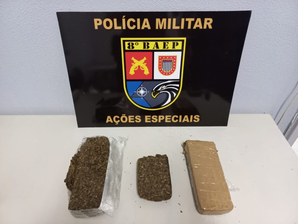 Rapaz é preso em flagrante quando aguardava para realizar entrega de droga