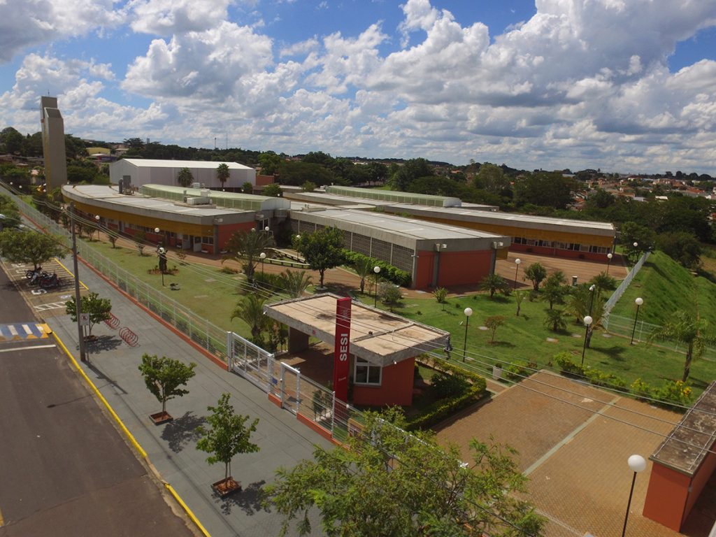 Professores de diversas disciplinas podem se cadastrar como prestadores de serviço do Sesi-SP