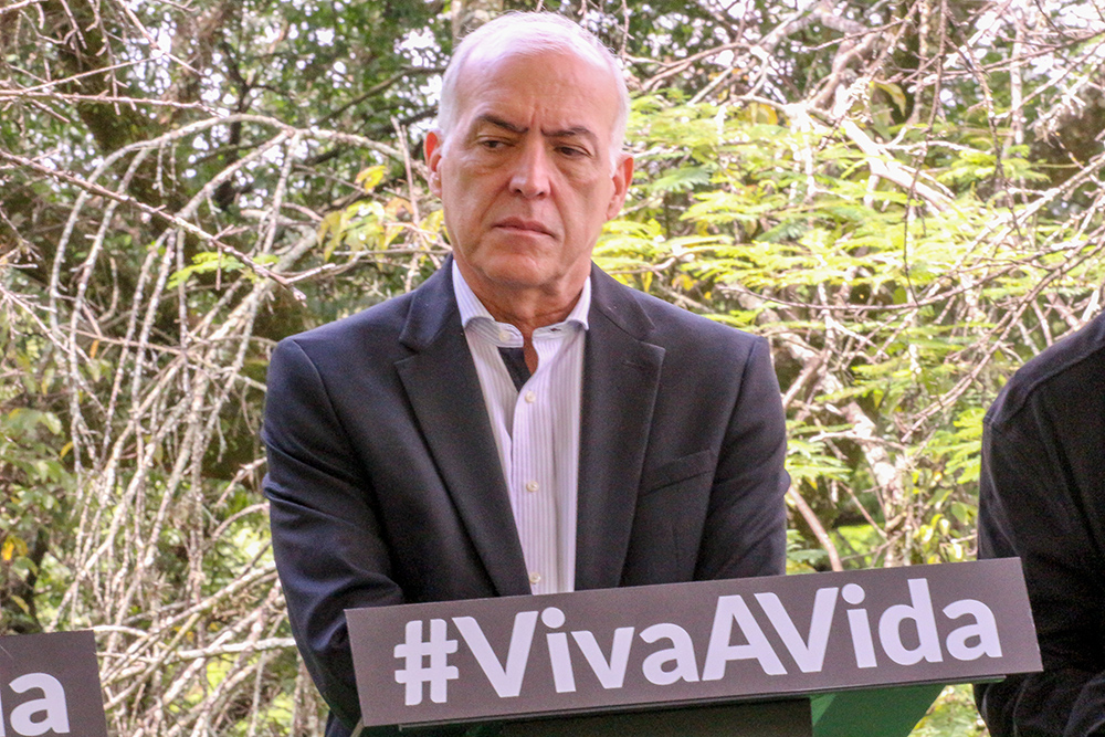 Governo de SP anuncia antecipação da campanha de vacinação contra a gripe