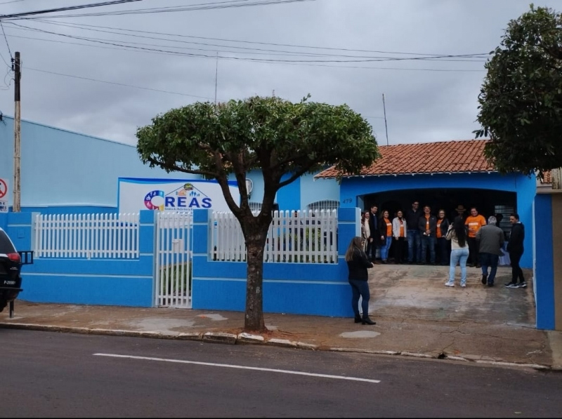 JUNQUEIRÓPOLIS: Inaugurado o CREAS e realiza caminhada de conscientização