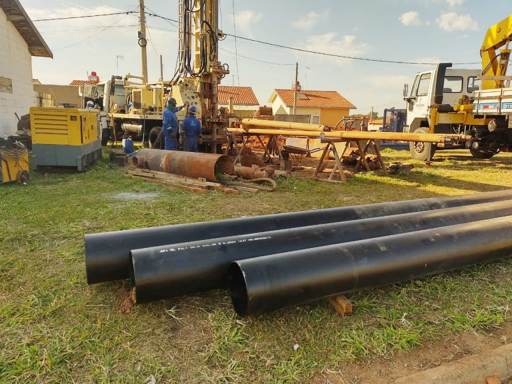 IRAPURU: Perfuração de poço artesiano é iniciada na CDHU
