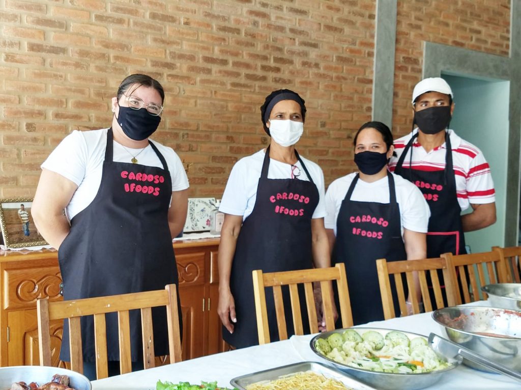 CARDOSO IFOODS: serviço completo para festas em geral