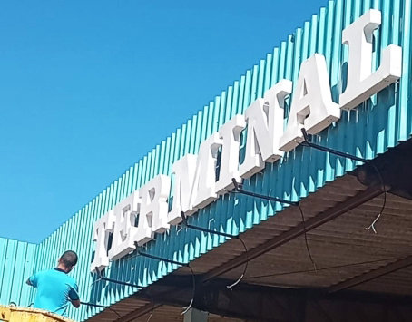 JUNQUEIRÓPOLIS: Reforma do terminal rodoviário em fase de acabamento