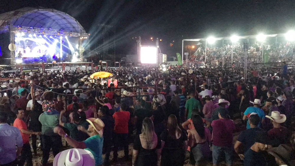 Cerca de 15 mil pessoas passaram pelo Flórida Paulista Rodeo Show