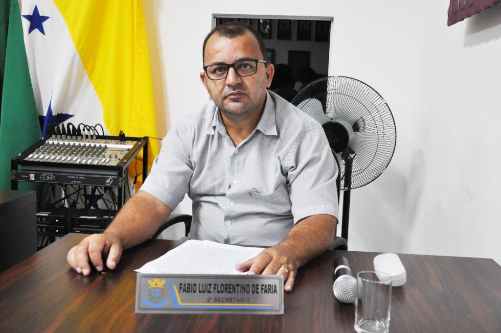 FLORA RICA: Fabio Luiz Florentino de Faria é eleito presidente da Câmara Municipal