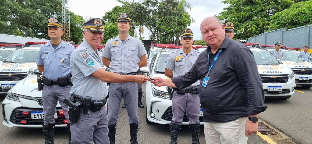Eixo SP entrega 24 novas viaturas para policiamento rodoviário