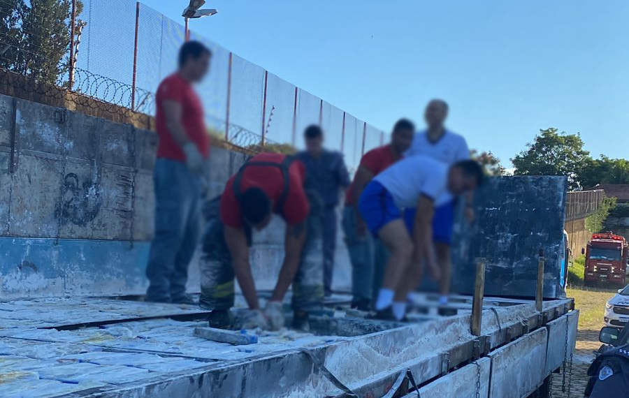 Polícia Militar apreende carretas que transportavam grande quantidade de drogas