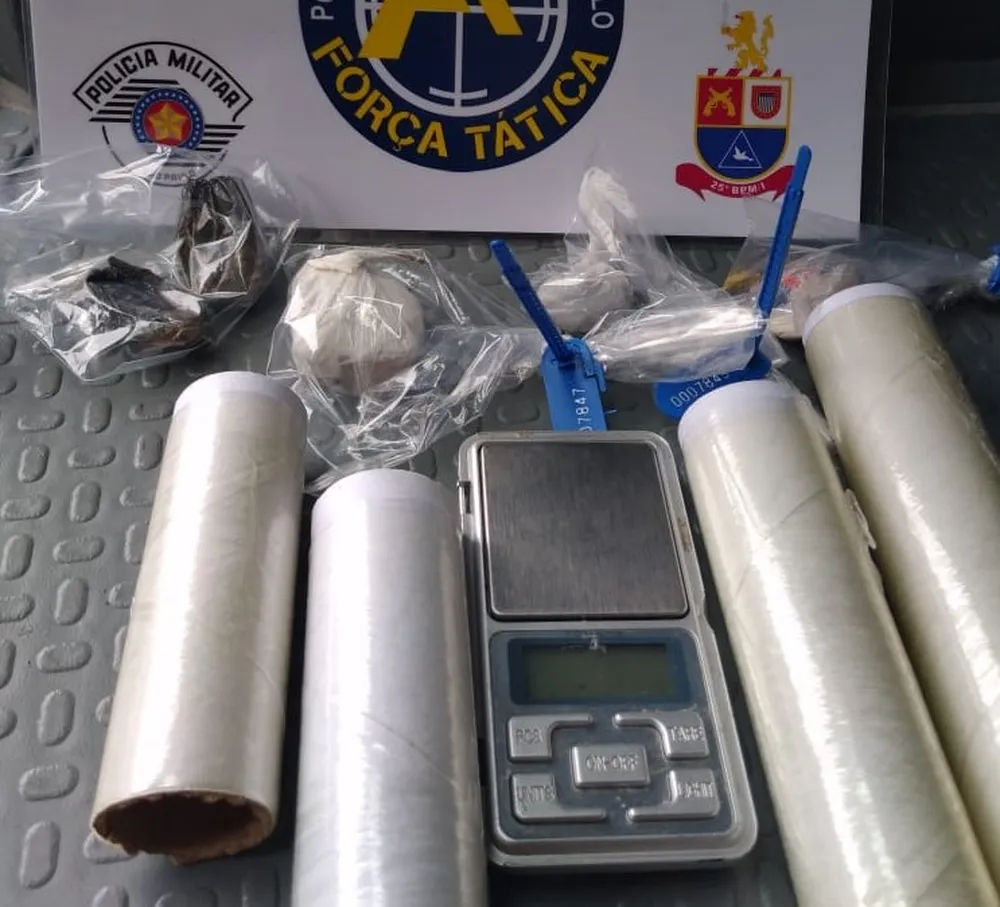 Força Tática prende homem por tráfico