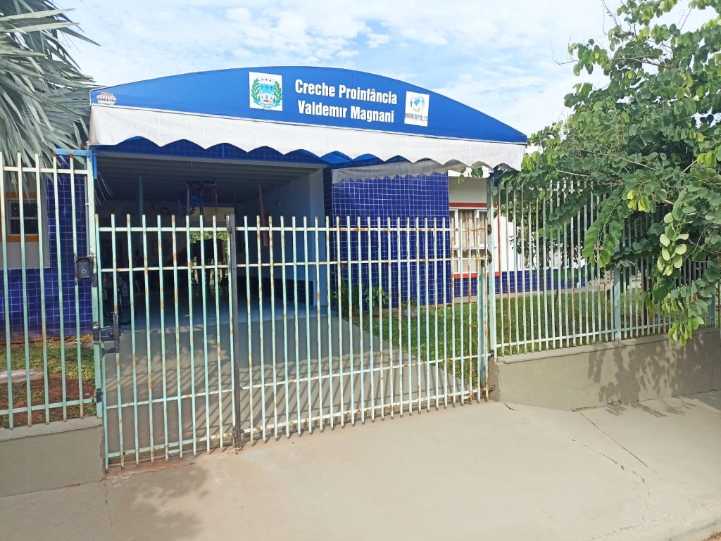 MARIÁPOLIS: Vereadores cobram a Prefeitura para efetuar reparos e manutenção com urgência na creche