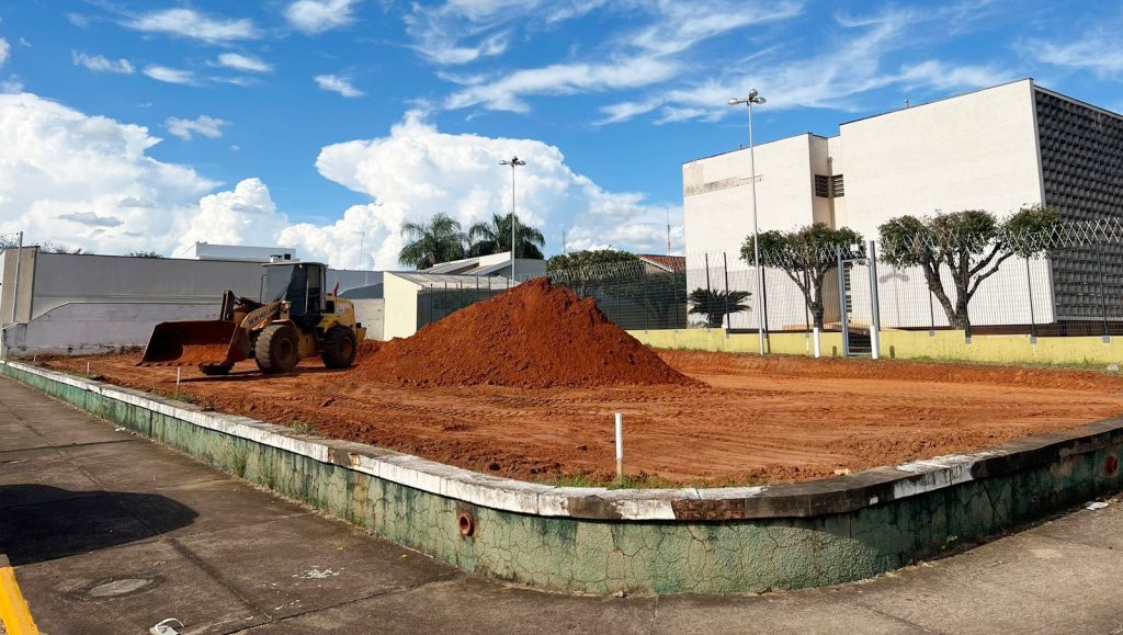JUNQUEIRÓPOLIS: Iniciado projeto de construção do prédio do Complexo da Saúde