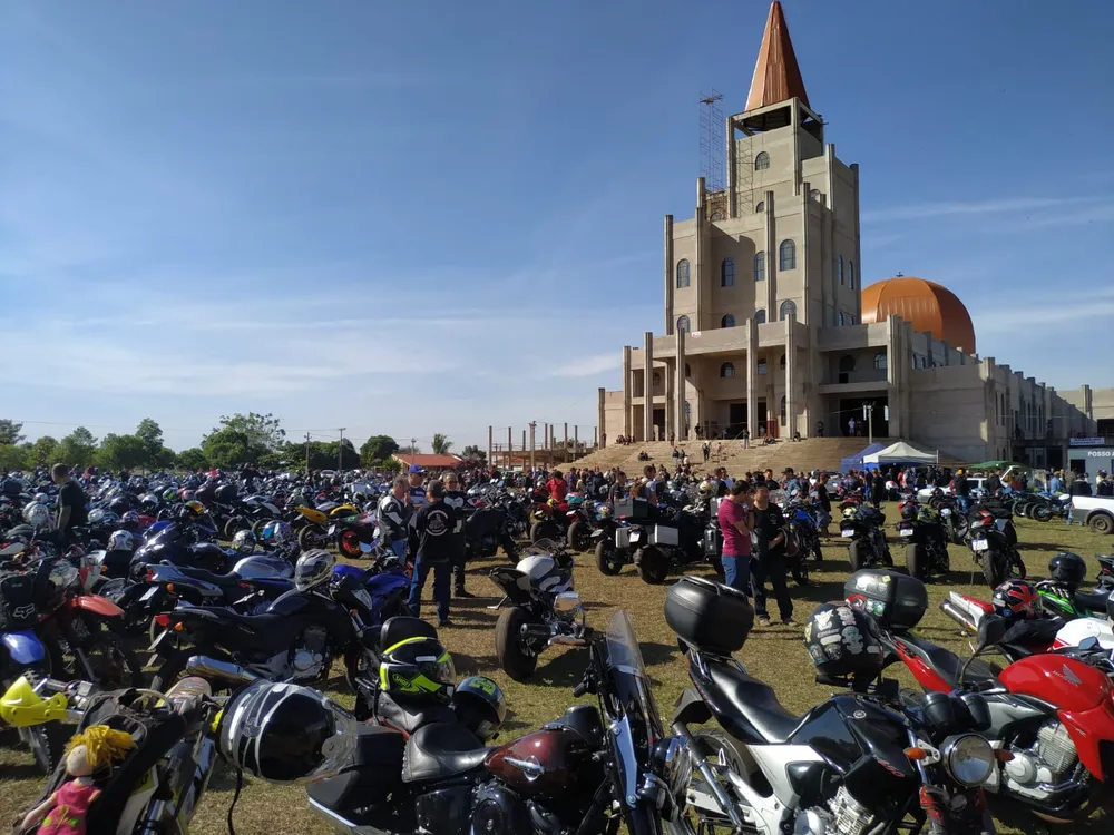 Com expectativa de 1,5 mil motociclistas, 17ª edição da Moto Romaria é realizada no Santuário de Santo Expedito