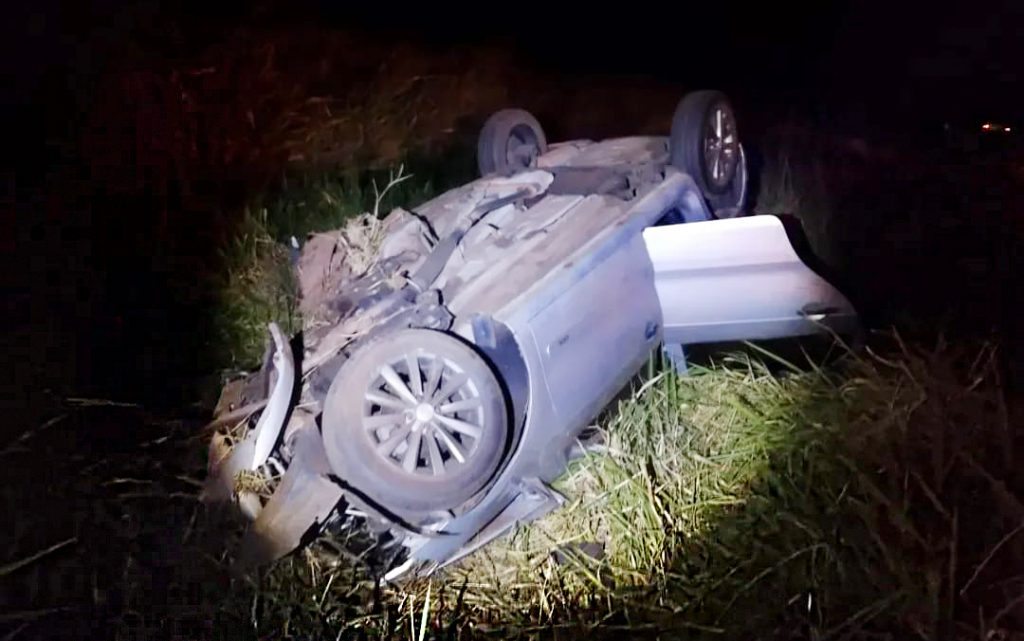 Acidente entre quatro veículos mata duas pessoas