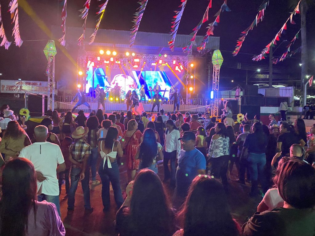 FLÓRIDA: Festa Junina Municipal é sucesso