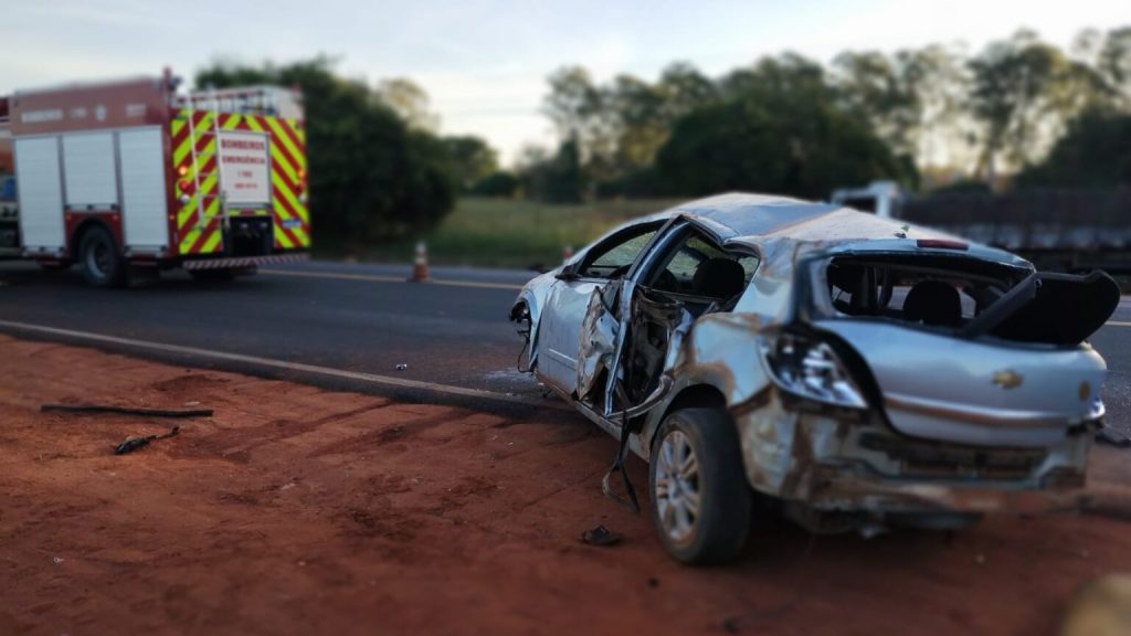 Acidente mata adolescente e deixa três menores de idade em estado grave