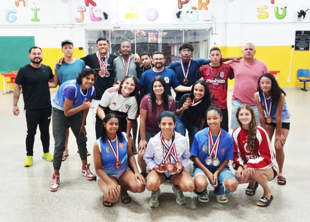 OSVALDO CRUZ: Atletismo conquista 12 medalhas nos Jogos Regionais de Tupã