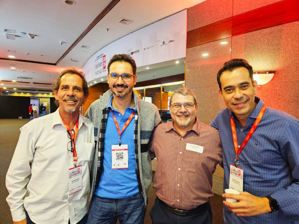 LUCÉLIA: Comtur participa de encontro estadual em São Paulo