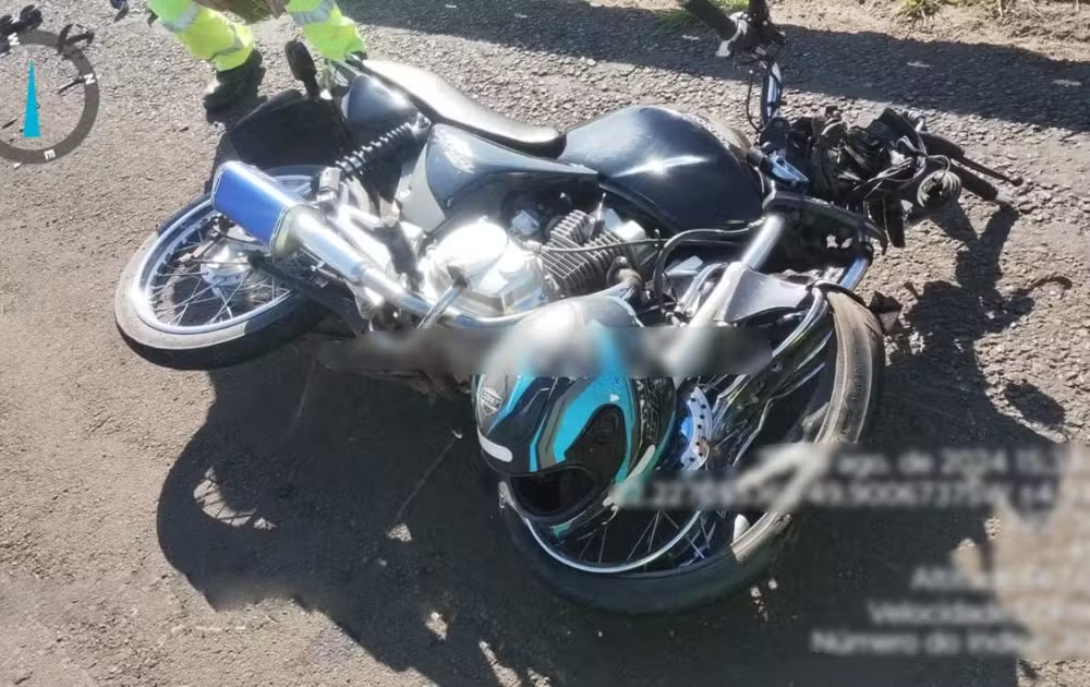 Motociclista morre atropelado após ser lançado para pista contrária da SP-225 em Santa Cruz do Rio Pardo
