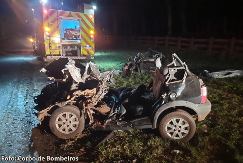 Motorista de carro morre em grave acidente