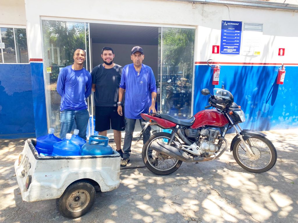 PACAEMBU: Gás e Água Mineral é com a MOLINA GÁS