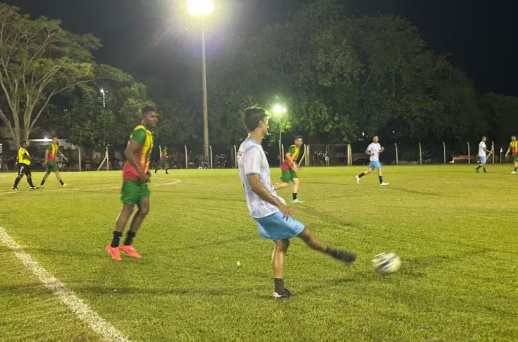 JUNQUEIROPOLIS: Futebol das Estrelas é sucesso e conta com grande público