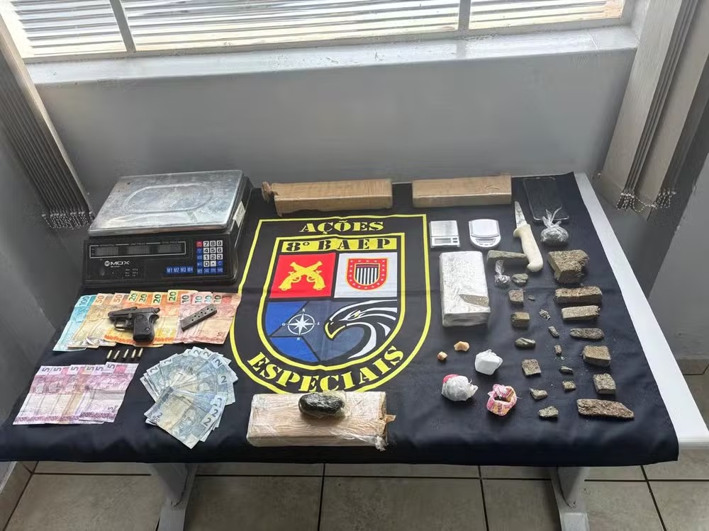 Duas pessoas são presas com drogas e arma em Presidente Prudente