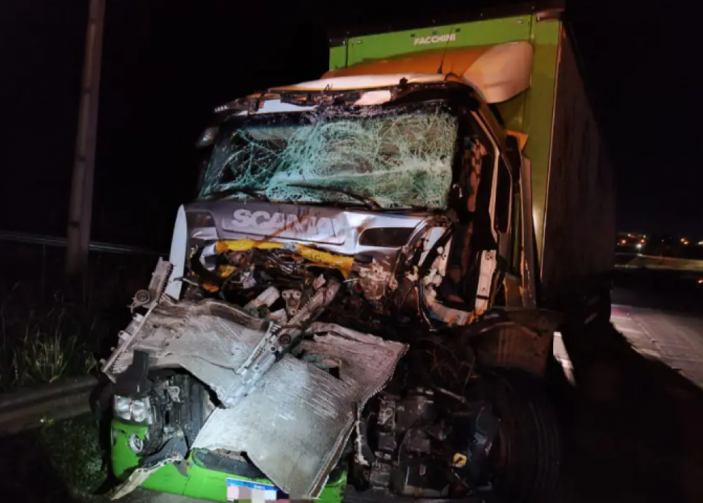 Jovem morre em grave acidente com seis veículos