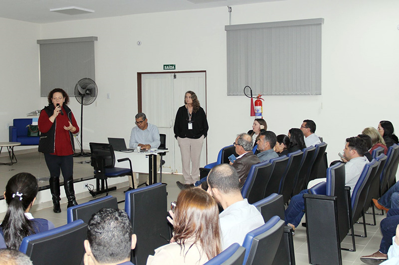 Prefeitos de 10 cidades debatem em Adamantina a reorganização de atendimentos em hospitais da região