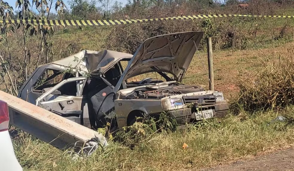 Jovem de 18 anos morre após carro bater na zona rural de Paraguaçu Paulista