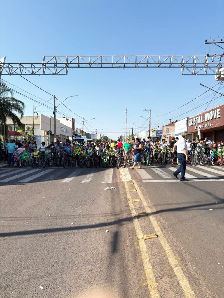 PARAPUÃ: Passeio Ciclístico de 7 de Setembro reúne grande número de participantes