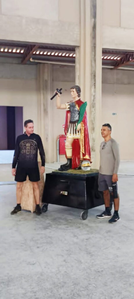 REGIÃO: Policiais penais de Irapuru e Adamantina percorrem 44 km em peregrinação até Santo Expedito