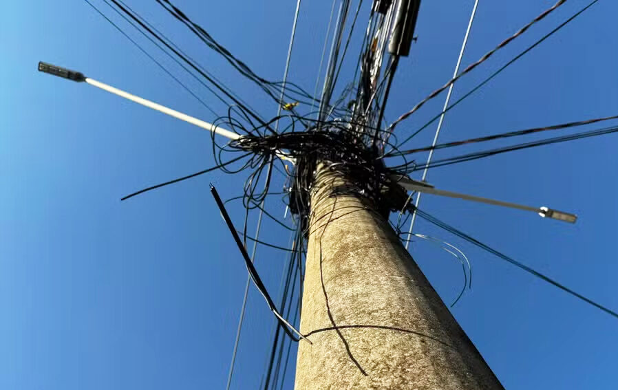 DRACENA: Prefeitura define em lei regras para organização de fiação elétrica e de telecomunicações nos postes