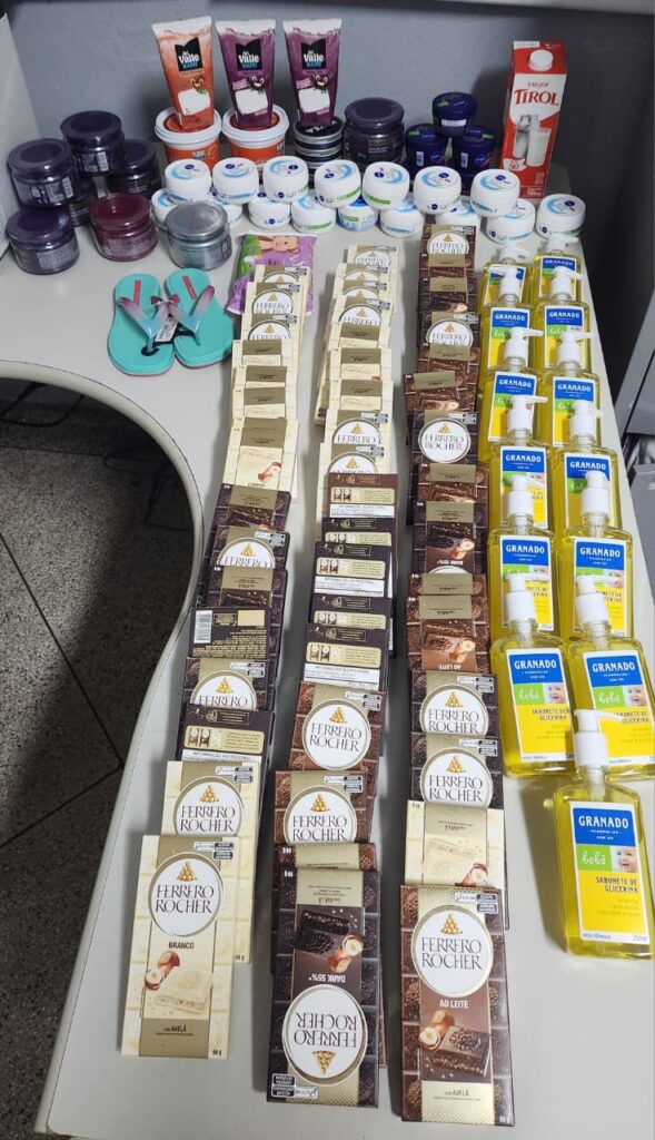 Duas mulheres são presas por furto de R$ 3,4 mil em produtos em Presidente Prudente