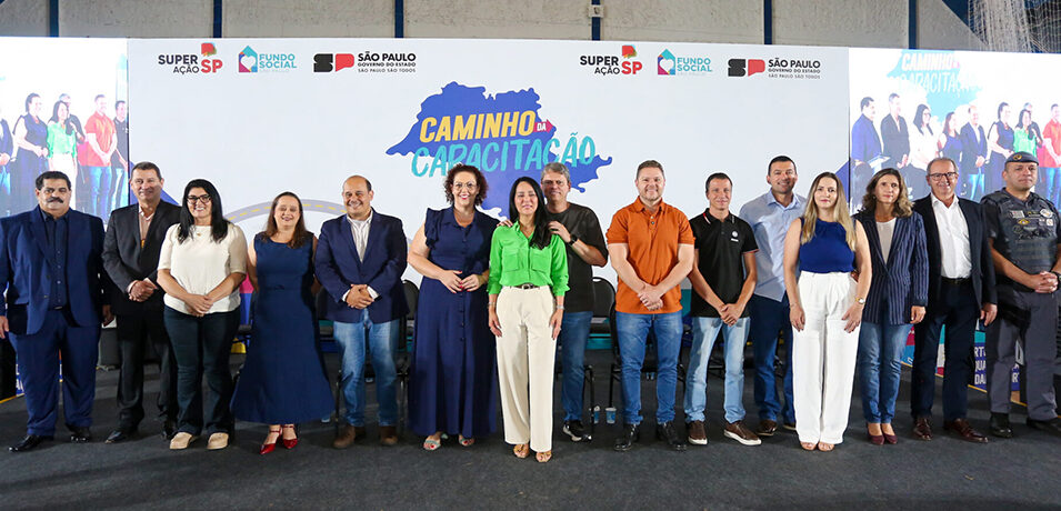 LUCÉLIA: Com a presença do governador, formatura celebra conclusão de cursos do Caminho da Capacitação na região