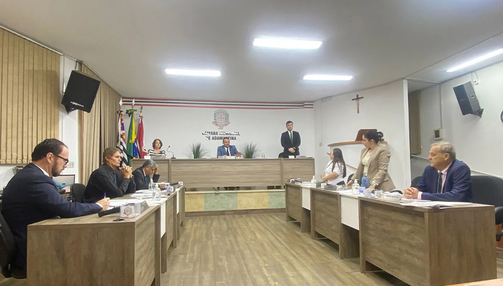 ADAMANTINA: Câmara aprova por 5 a 3 projeto de reorganização de cargos na Prefeitura