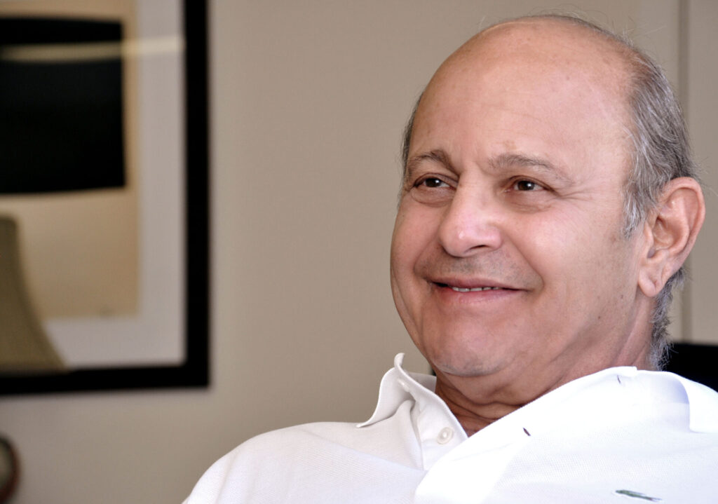 Corpo do empresário William Branco Peres está sendo velado em Adamantina