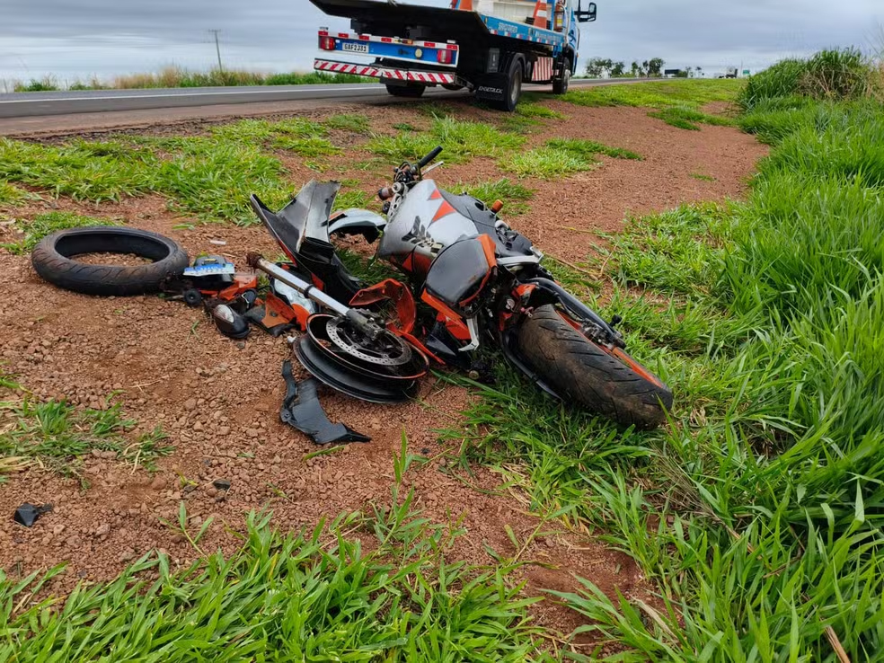 Motociclista morre após pneu estourar na MS-306