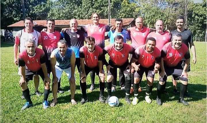 Copa Inter Municipal Vovózão de Futebol Médio tem os jogos das semifinais no domingo