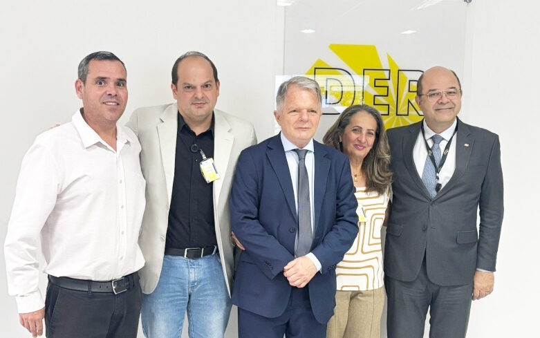 DRACENA: Prefeita se reúne com Superintendente do DER para tratar de obras viárias no município