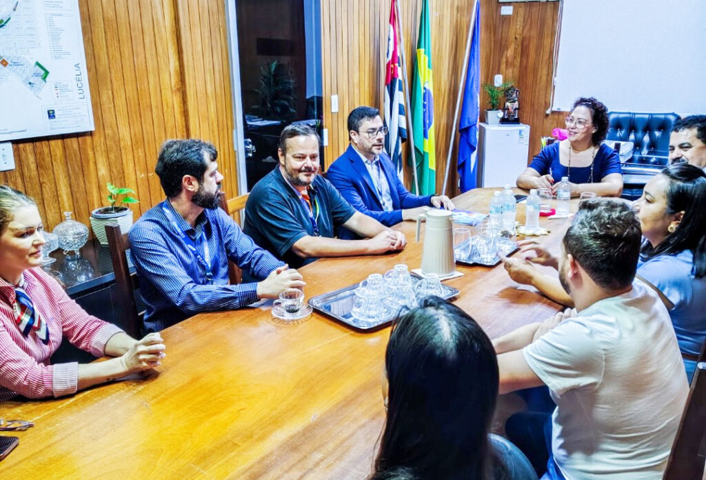 LUCÉLIA: Prefeita assina convênio de R$ 3,7 milhões para construção de nova creche através do Governo Federal