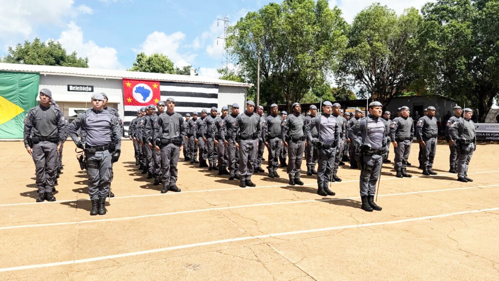 JUNQUEIRÓPOLIS: Formatura de 58 novos policiais marca solenidade na Escola Superior de Soldados